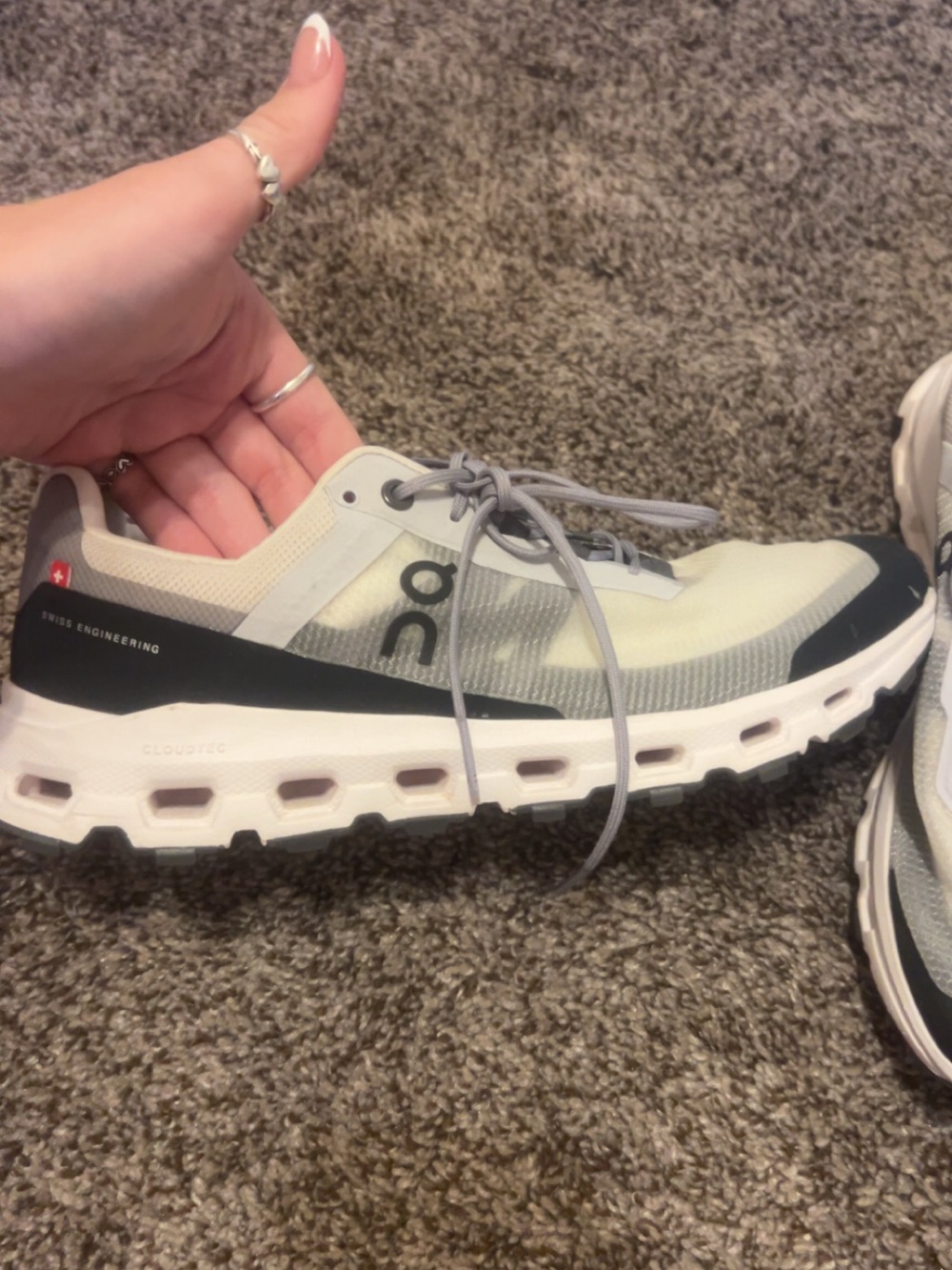 On Cloudventure Women's Trail Running Shoe — Light Gray/Black